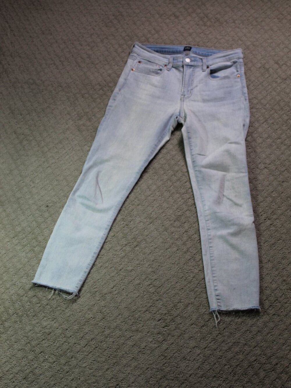 GAP True Skinny Jeans Size 29 Light Wash Frayed Hem Stretch Denim